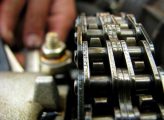 Vì Sao Máy CNC Thường Xuyên Bị Quá Nhiệt Khi Gia Công?